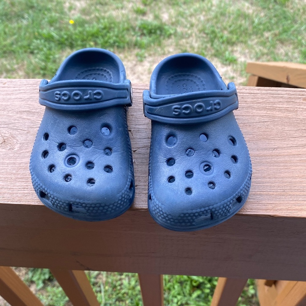 COPY - Navy crocs